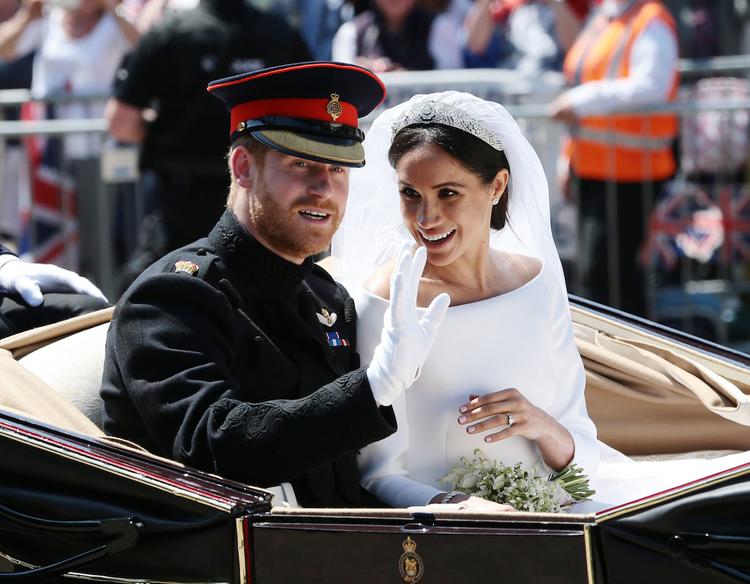 Принц Гарри и герцогиня Меган обнародовали закулисные фото со своей свадьбы