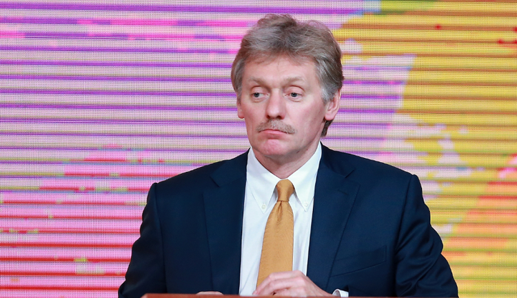 Песков объяснил, почему к зарплатам в Кремле и правительстве прибавили 10%