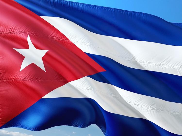 Лавров: РФ продолжит поддерживать Кубу