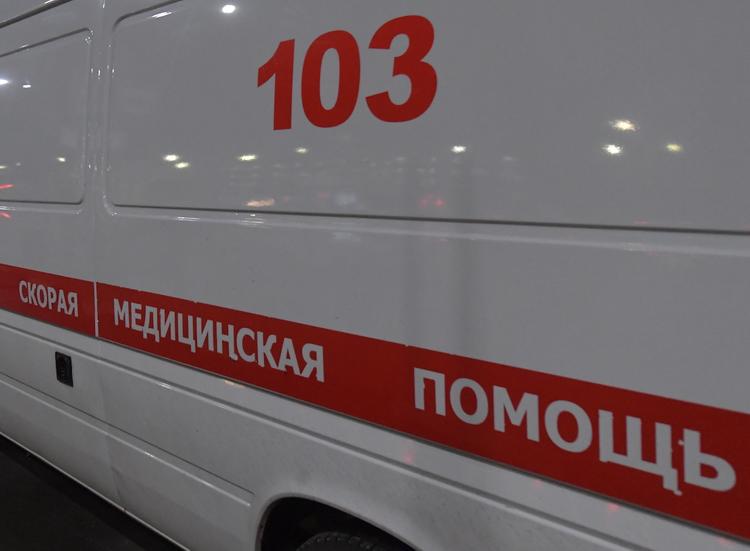 В Зеленограде мужчина выпал из автобуса и разбил себе голову