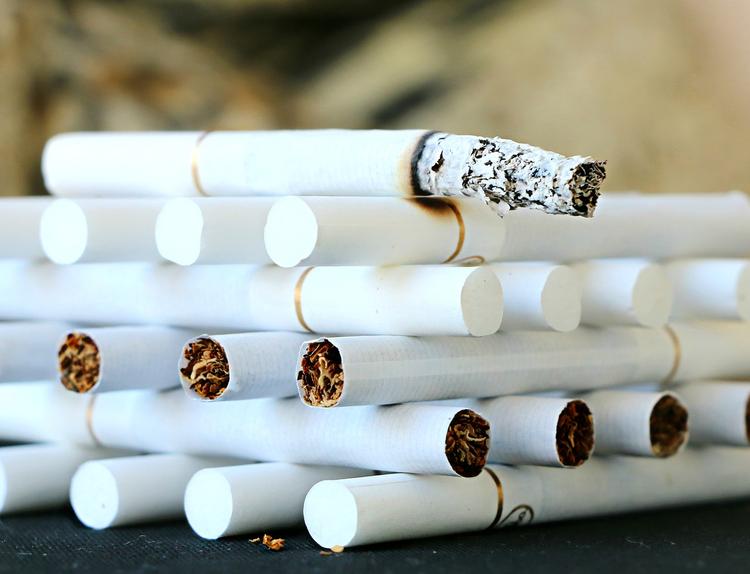 Минздрав одобрил введение экологического сбора с табачных компаний