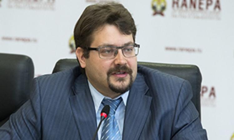 Проректор РАНХиГС Иван Федотов, выступая на ПМЭФ, назвал учителей "серой массой закомплексованных неудачников"