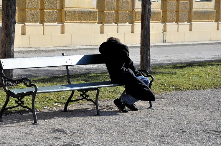 Социолог: число бедных в России составляет 15-17%