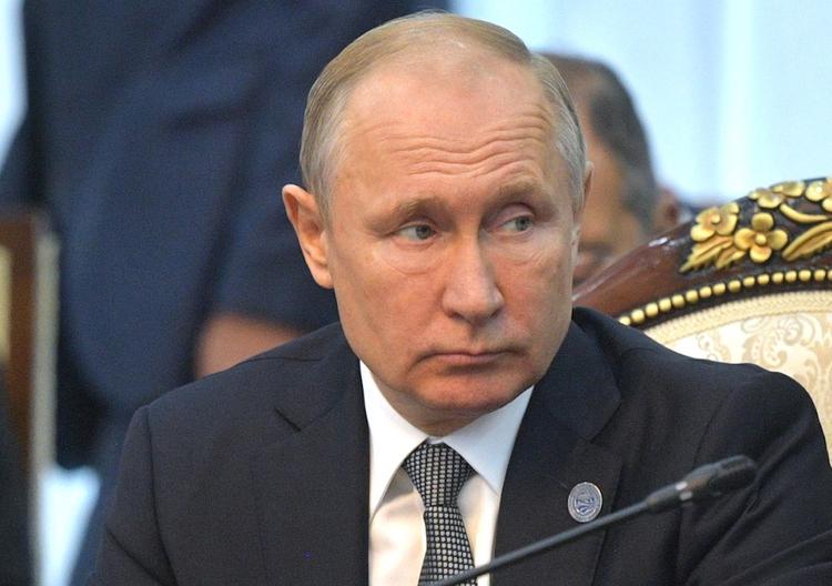 Путин: в экономике идут "бои без правил"