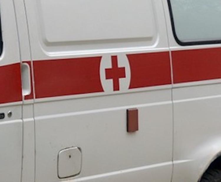 При ДТП на остановке в Сочи погибли два человека, один из них ребенок