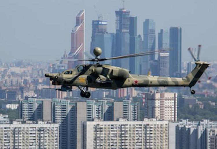 Экипаж вертолёта  Ми-28 "Ночного охотника" выполнил  новую фигуру высшего пилотажа