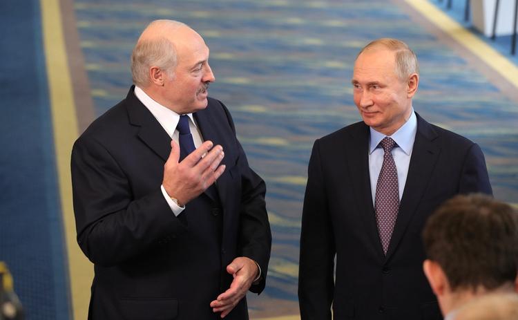 Путин обсудил с Лукашенко двустороннее сотрудничество