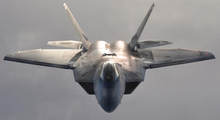 Пентагон перебрасывает более 10 дополнительных истребителей  на Ближний Восток