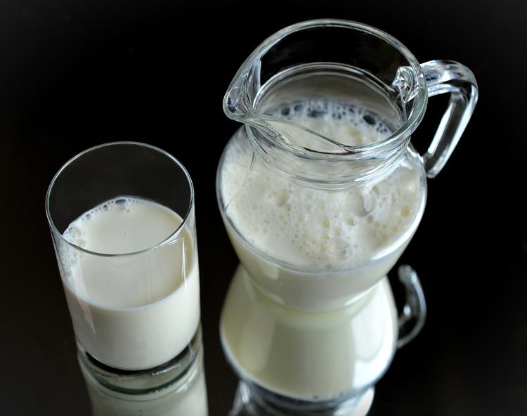 В России изменились правила продажи молока