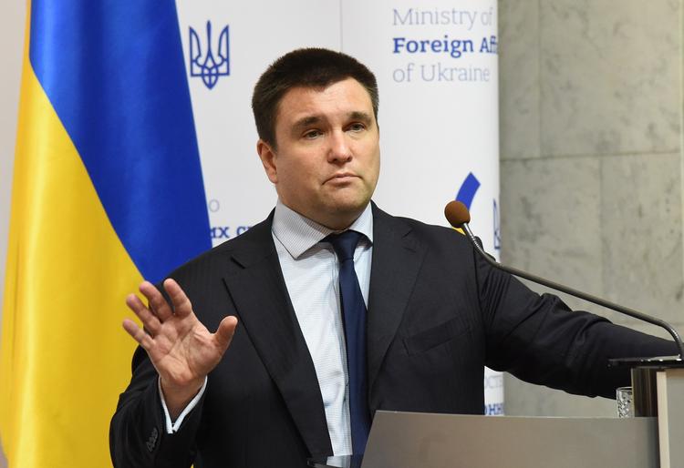 Климкин обозначил три главных вызова существованию Украины