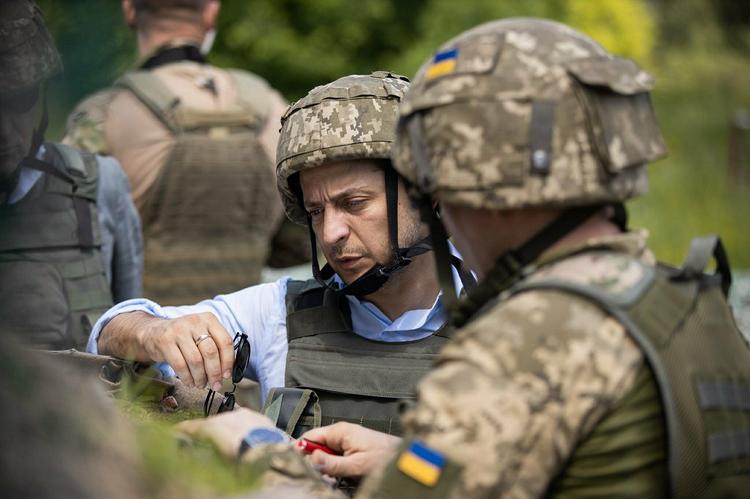 Донецкий политолог объяснил неспособность Зеленского остановить войну на Украине