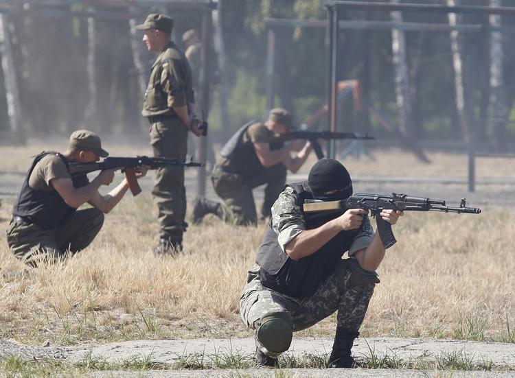 В Донбассе бойцы ВСУ убили своего командира из-за задержки денежных выплат