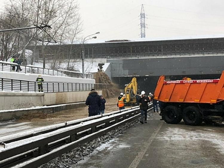 Тушинский тоннель в Москве закроют на ночной ремонт, предупредили в ЦОДД