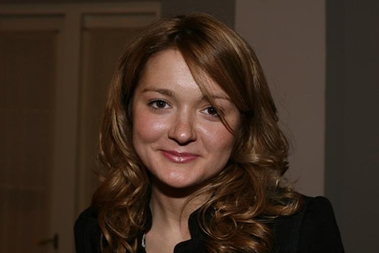 Надежда Михалкова показала свое лицо без макияжа, но в сети актрису  пожурили за веснушки на носу