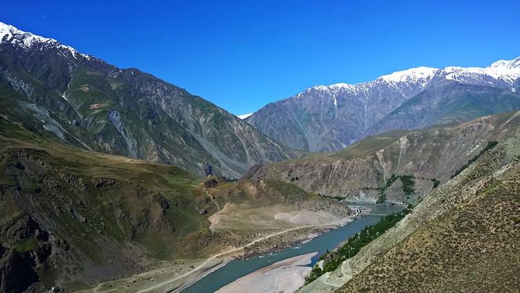 Российский альпинист погиб в горах Таджикистана