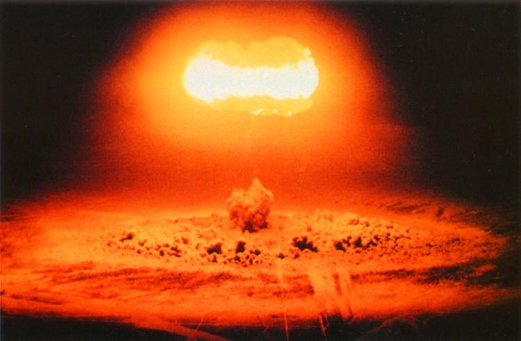 Аналитик допустил появление «грязной» атомной бомбы у противостоящей РФ Украины