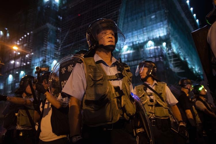 В Гонконге акции протеста приводят к всё большим жертвам