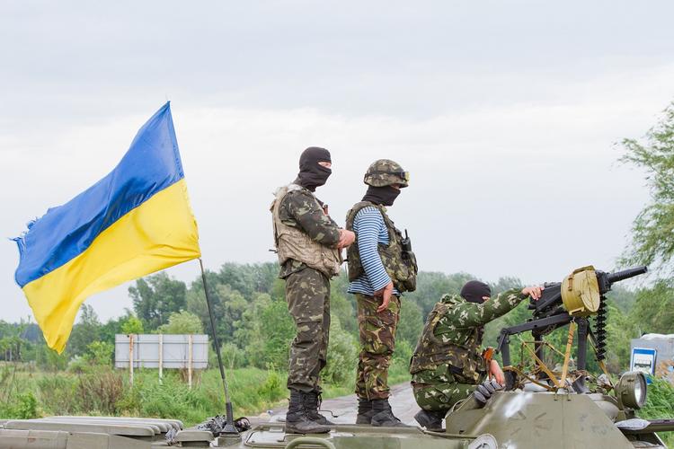 Видео ракетного удара ВСУ по позициям ополченцев Донбасса выложил депутат Рады