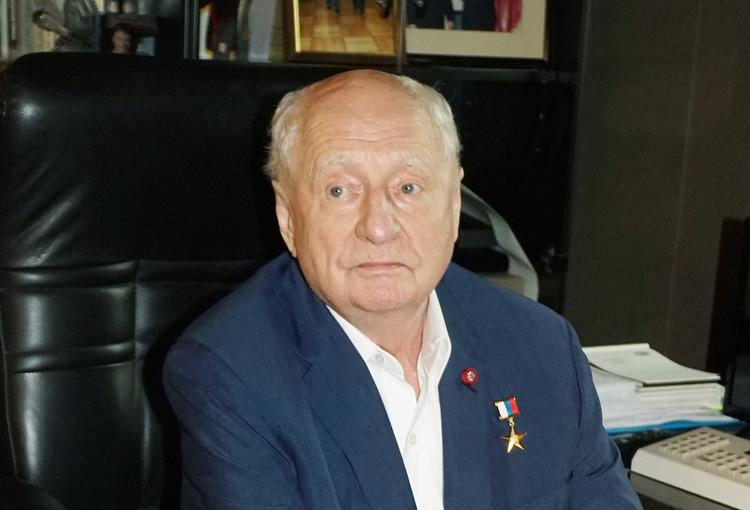 В "Ленкоме" рассказали, как себя чувствует Марк Захаров