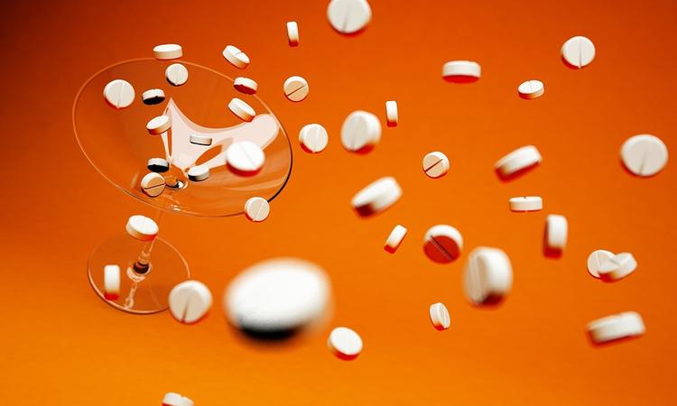 Россияне из разных регионов жалуются на изчезновение из аптек препарата преднизолон
