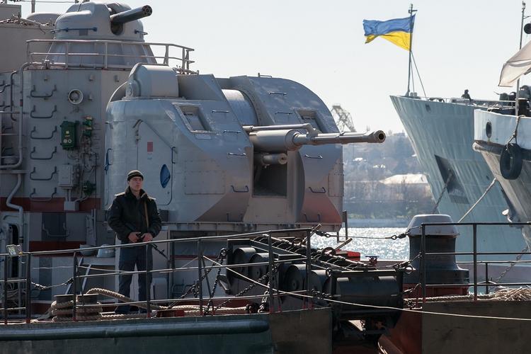 Экс-разведчик выявил идейных вдохновителей провокации Киева в Керченском проливе