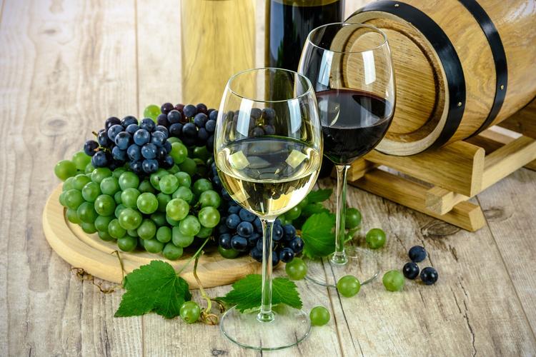 Ученые: вино помогает худеть и улучшает работу кишечника