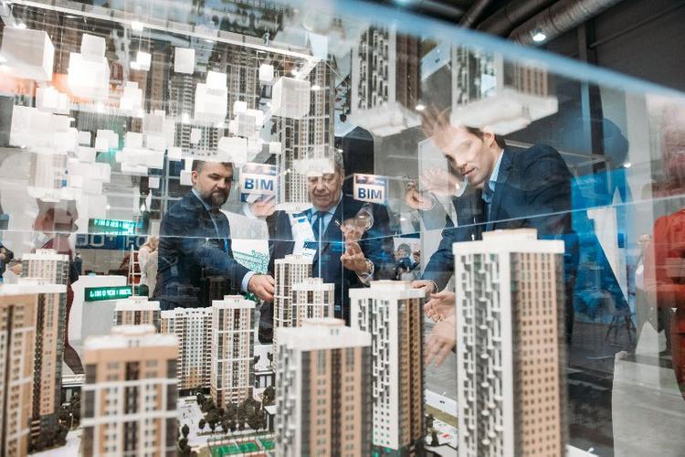 Города будущего построят роботы: новые технологии на 100+ Forum Russia