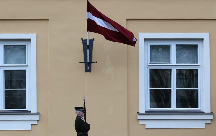 Латвийский союз самоуправлений просит отправить в отставку министра охраны среды. Премьер против