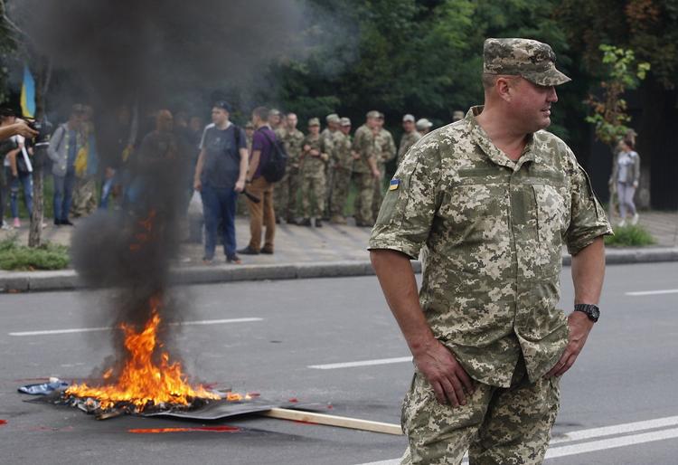 В ДНР узнали о подготовке в городах Украины боевых групп для свержения Зеленского