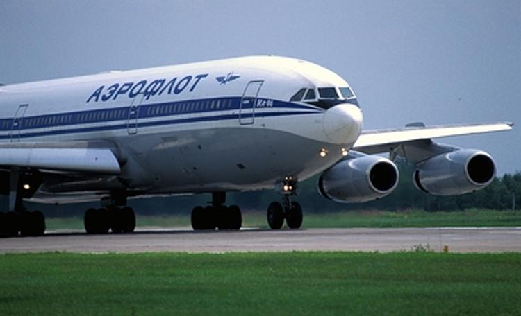 Самолет А321, вылетевший из Шереметьево в Лондон, вернулся в аэропорт из-за отказа двигателя