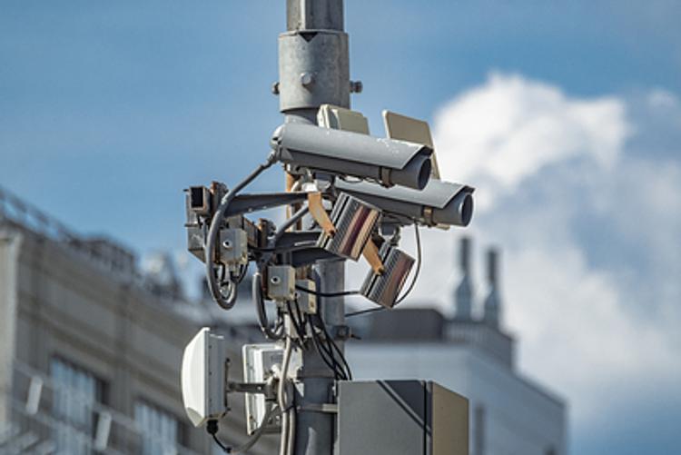 МВД  оснастит в Москве все видеокамеры наблюдения функцией распознавания лиц