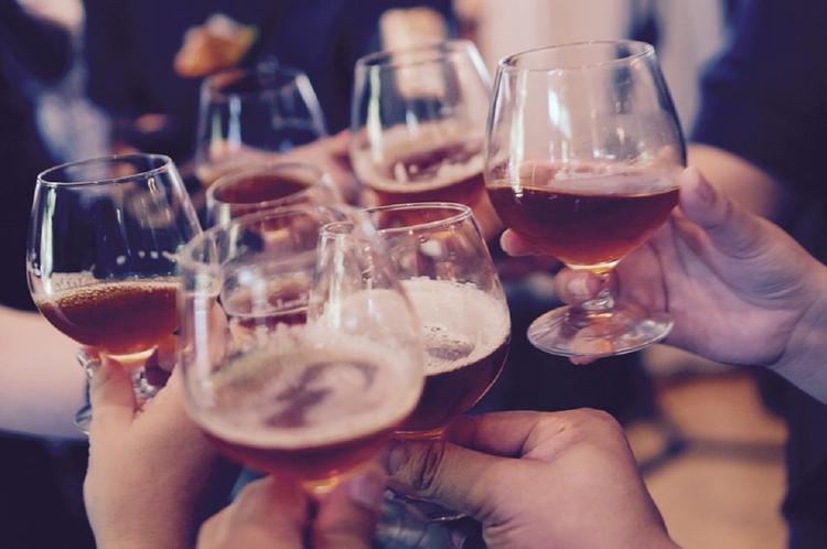 Ученые рассказали, что употребление алкоголя приводит к необратимым изменениям в мозге