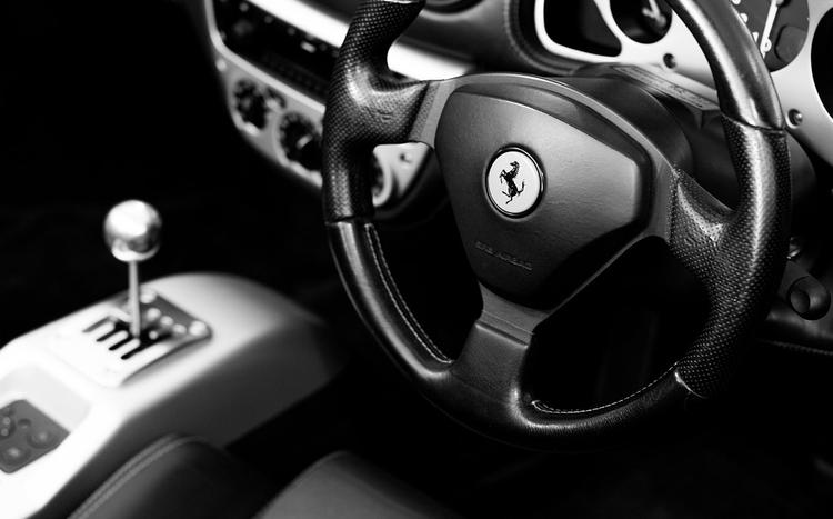 Продажи новых автомобилей Ferrari в России  в этом году выросли на 8%