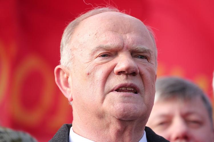 Зюганов заявил, что Горбачев "должен помалкивать, а не рассуждать о перестройке"