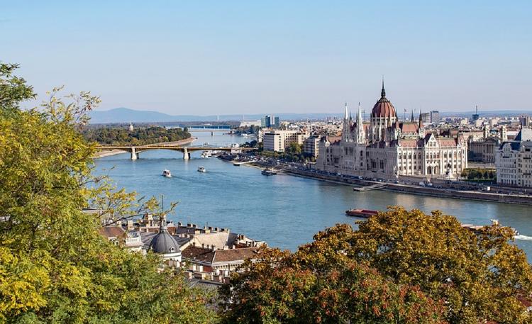 Венгрия освободила задержанных в Будапеште российских болельщиков