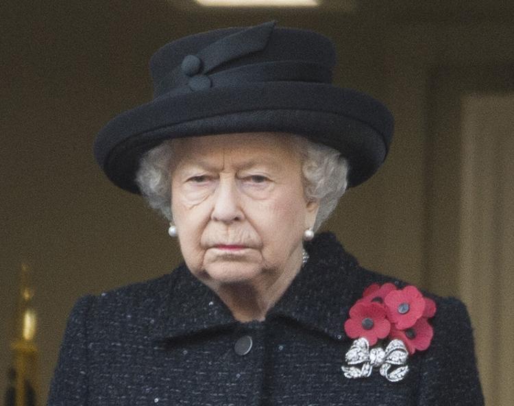 Королева Елизавета II расплакалась на официальном мероприятии