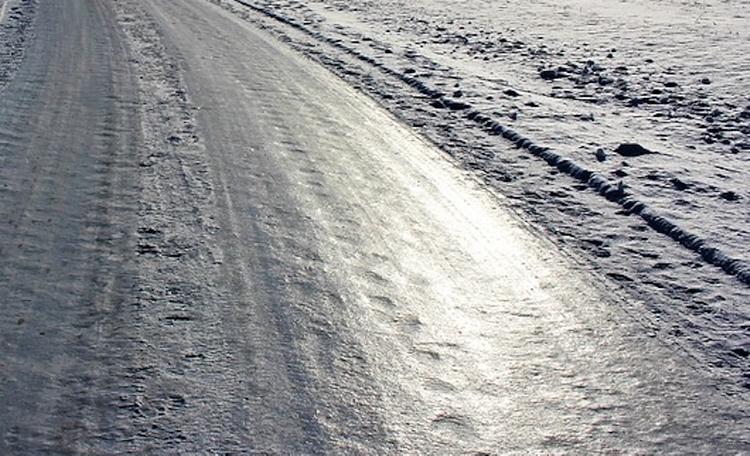 Московских водителей предупредили о ледяном дожде