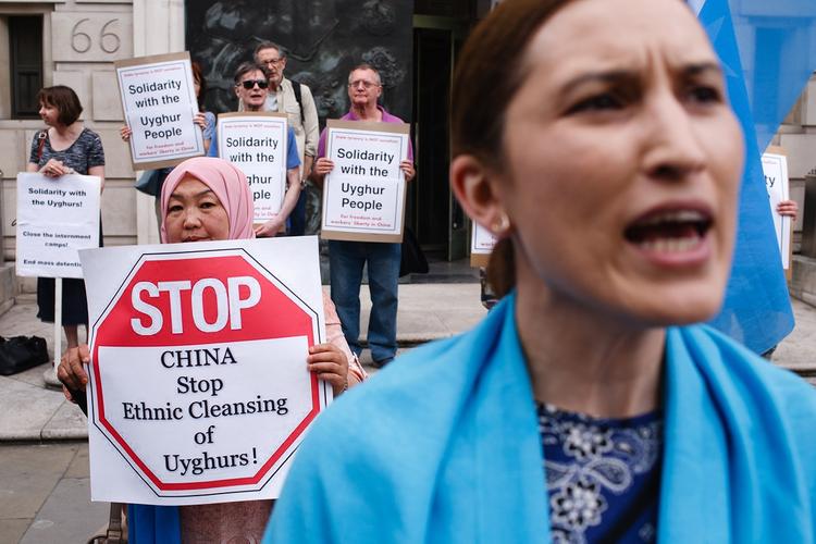 Сколько уйгуров находятся в китайских исправительных лагерях?