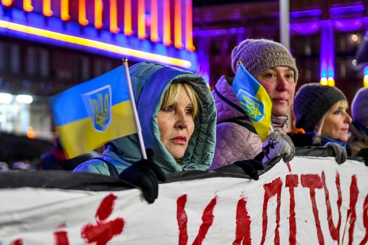 Вероятный срок потери Украиной остатков суверенитета рассчитал киевский аналитик