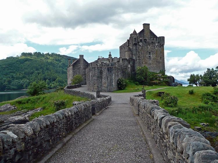 В Шотландии ищут человека, который будет готов прожить неделю в замке