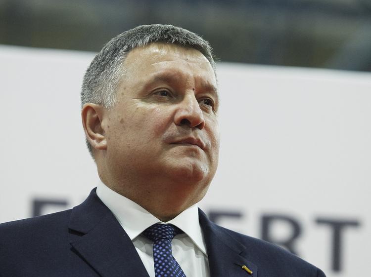 На Украине раскрыли предполагаемый срок назначения премьером Арсена Авакова