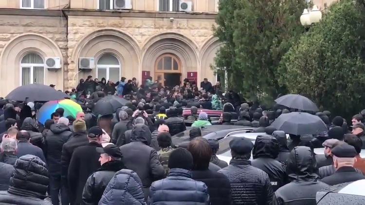 В попытке госпереворота участвовали граждане Украины, заявили в Сухуми