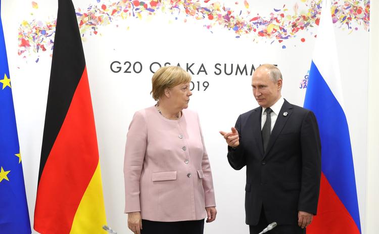 Путин встретился с Меркель  в Кремле