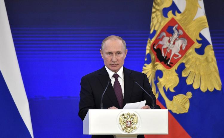 Путин объявил о проведении референдума перед принятием поправок в Конституцию