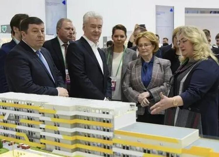 Руководство Москвы продолжит масштабное строительство медицинских учреждений в столице