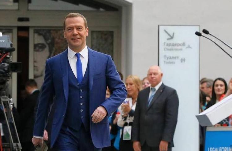 Медведев оставил напутствие для нового кабмина