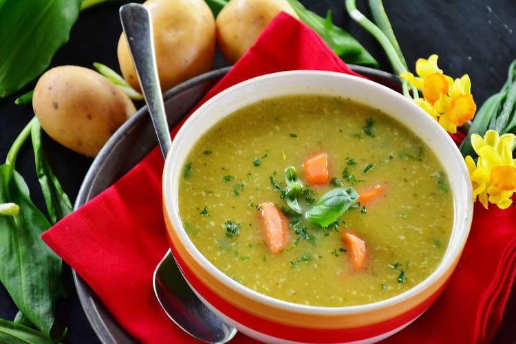 Врач указала, что россияне не умеют правильно варить суп