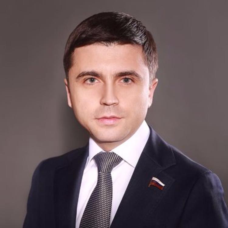 Руслан Бальбек прокомментировал  заявление  Зеленского о возможности завершить конфликт в Донбассе 