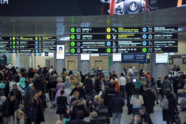 Россия усиливает проверку в аэропортах китайских путешественников из-за коронавируса