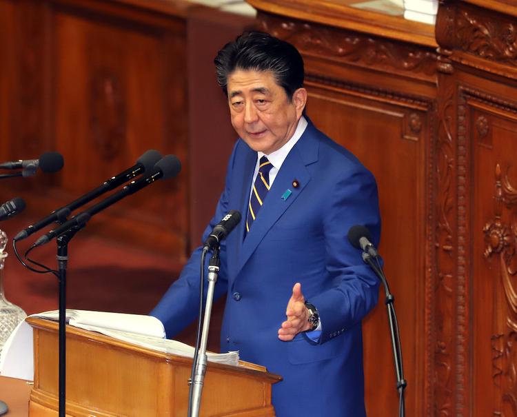 Абэ: Япония находится в состоянии повышенной готовности из-за нового вируса